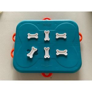 PETS Interactive Treat Puzzle Outward Hound Nina Ottosson Casino Green 12x14 in